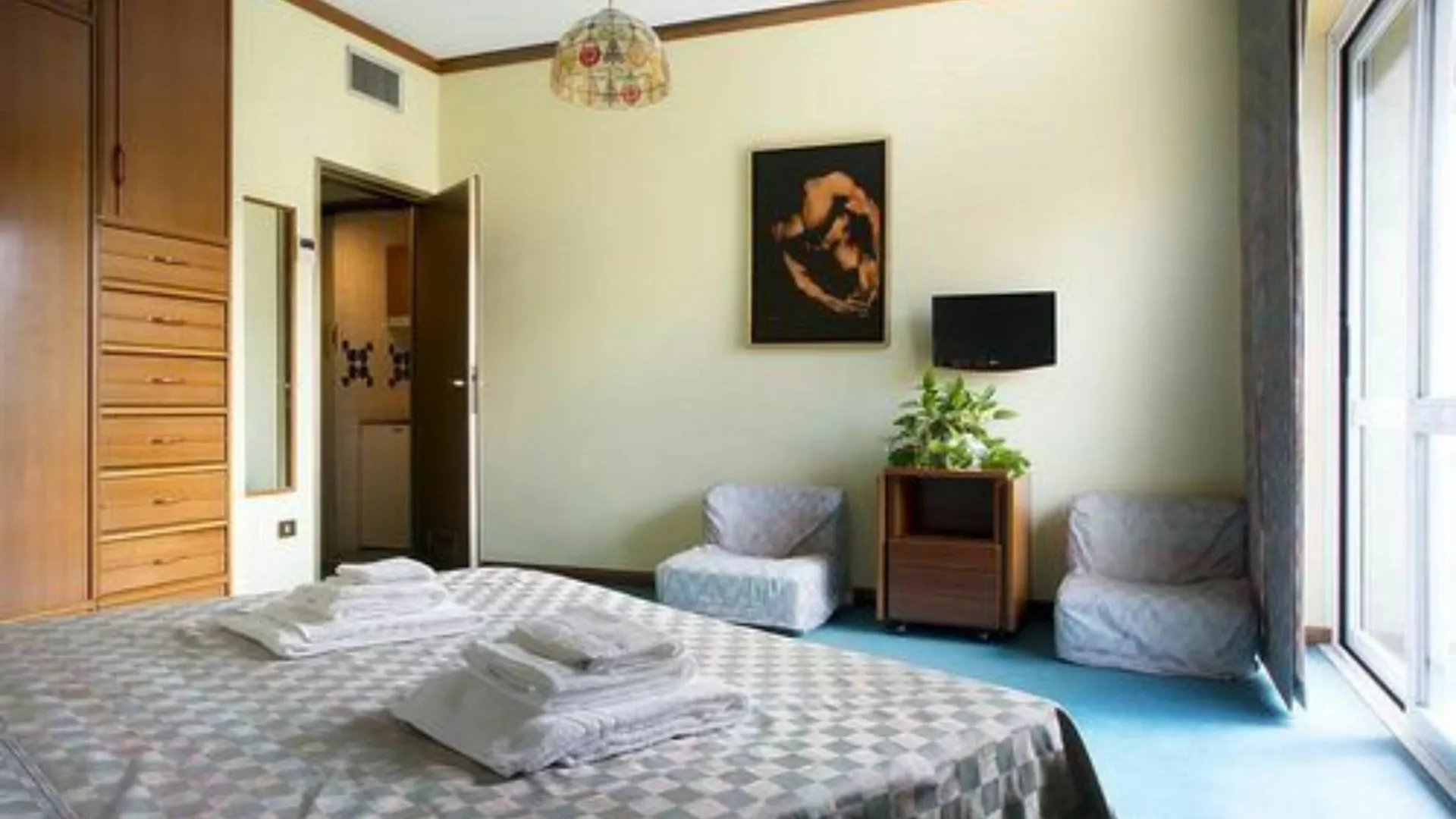 *** Aparthotel Residence Loreto Milan Italy