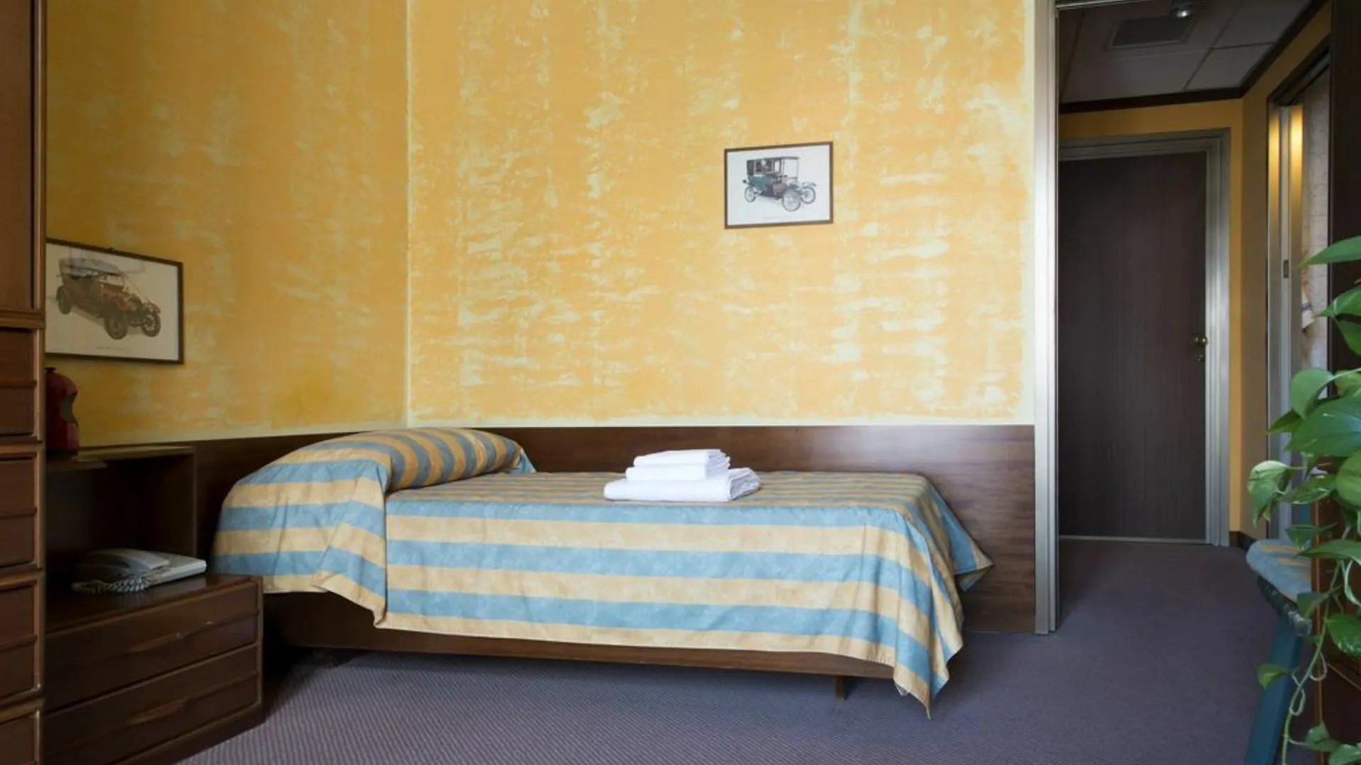 *** Aparthotel Residence Loreto Milan Italy